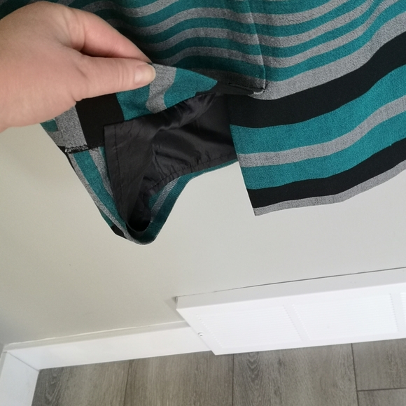 Calvin Klein Striped Fitted Sheath Midi Dress With Pleating Women's Size 12 - Picture 7 of 11